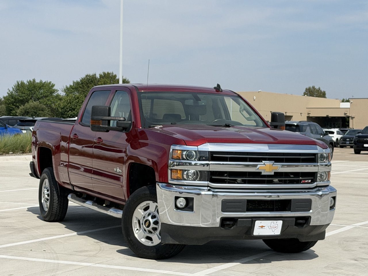 Used 2019 Chevrolet Silverado 2500 LT w/ Texas Edition AWD/4WD image 2