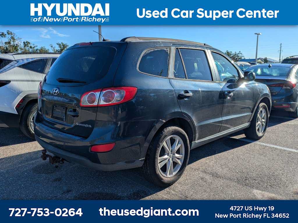 Used 2010 Hyundai Santa Fe GLS w/ Summer Event Pkg 21 FWD image 2