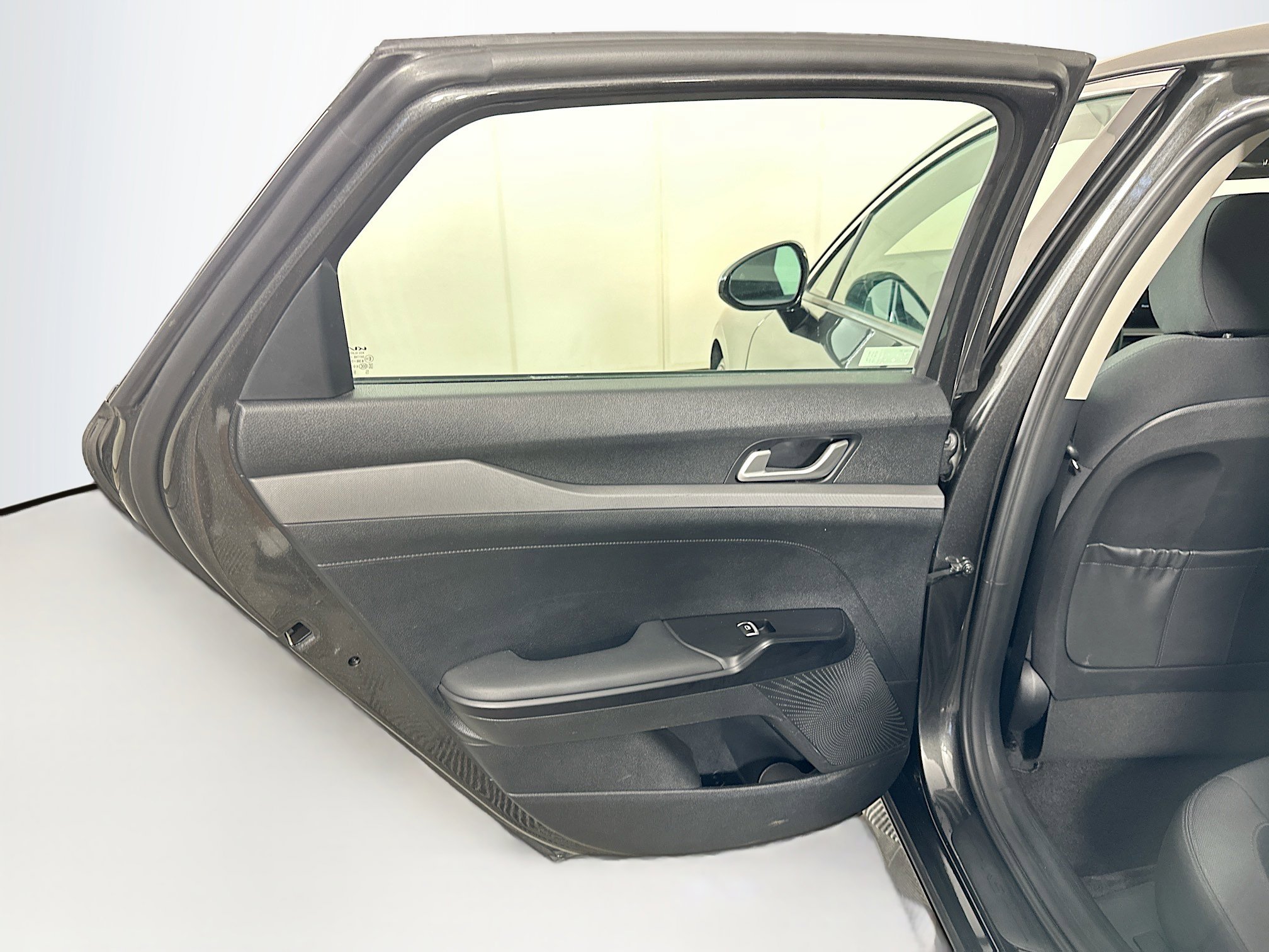 Used 2025 Kia K5 LXS FWD image 25