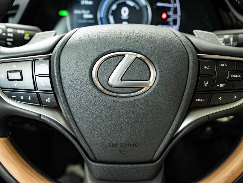 Certified 2024 Lexus ES 300h Ultra Luxury FWD image 29