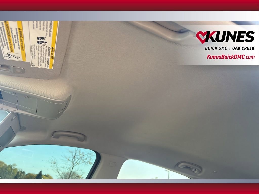 Used 2023 Chevrolet Equinox LT image 11