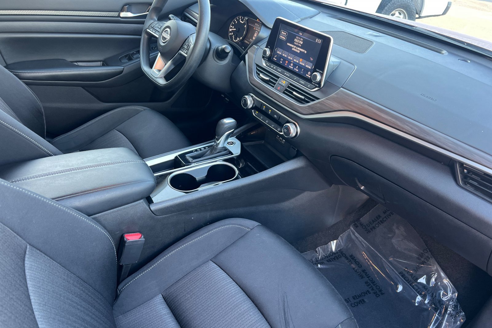 Used 2024 Nissan Altima 2.5 SV image 16