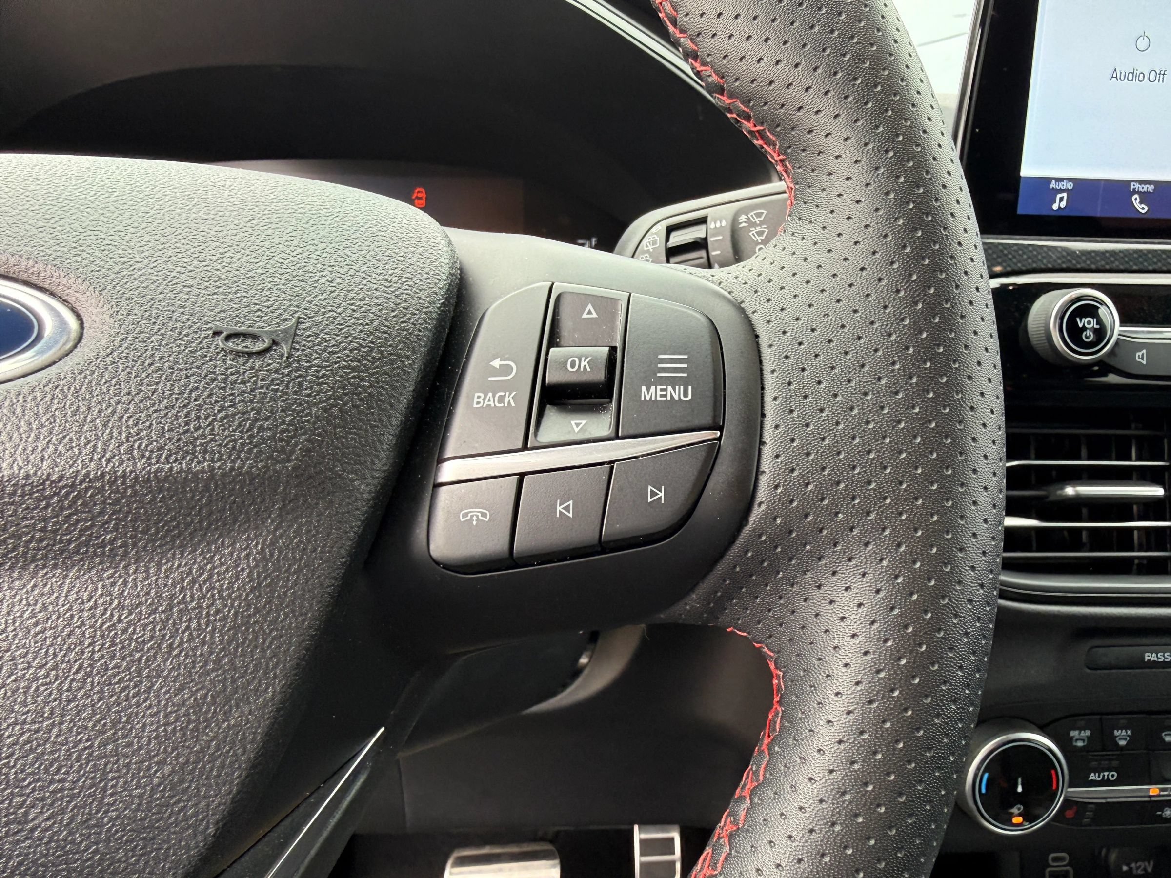 Used 2024 Ford Escape ST-Line AWD/4WD image 13