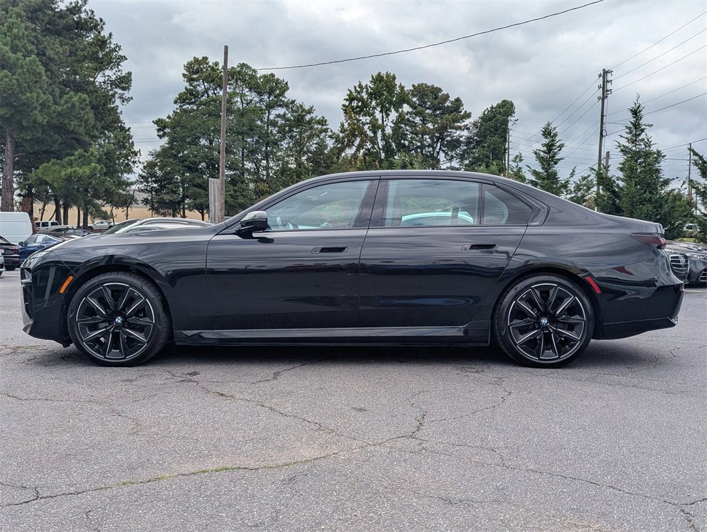 Used 2023 BMW i7 xDrive60 image 24