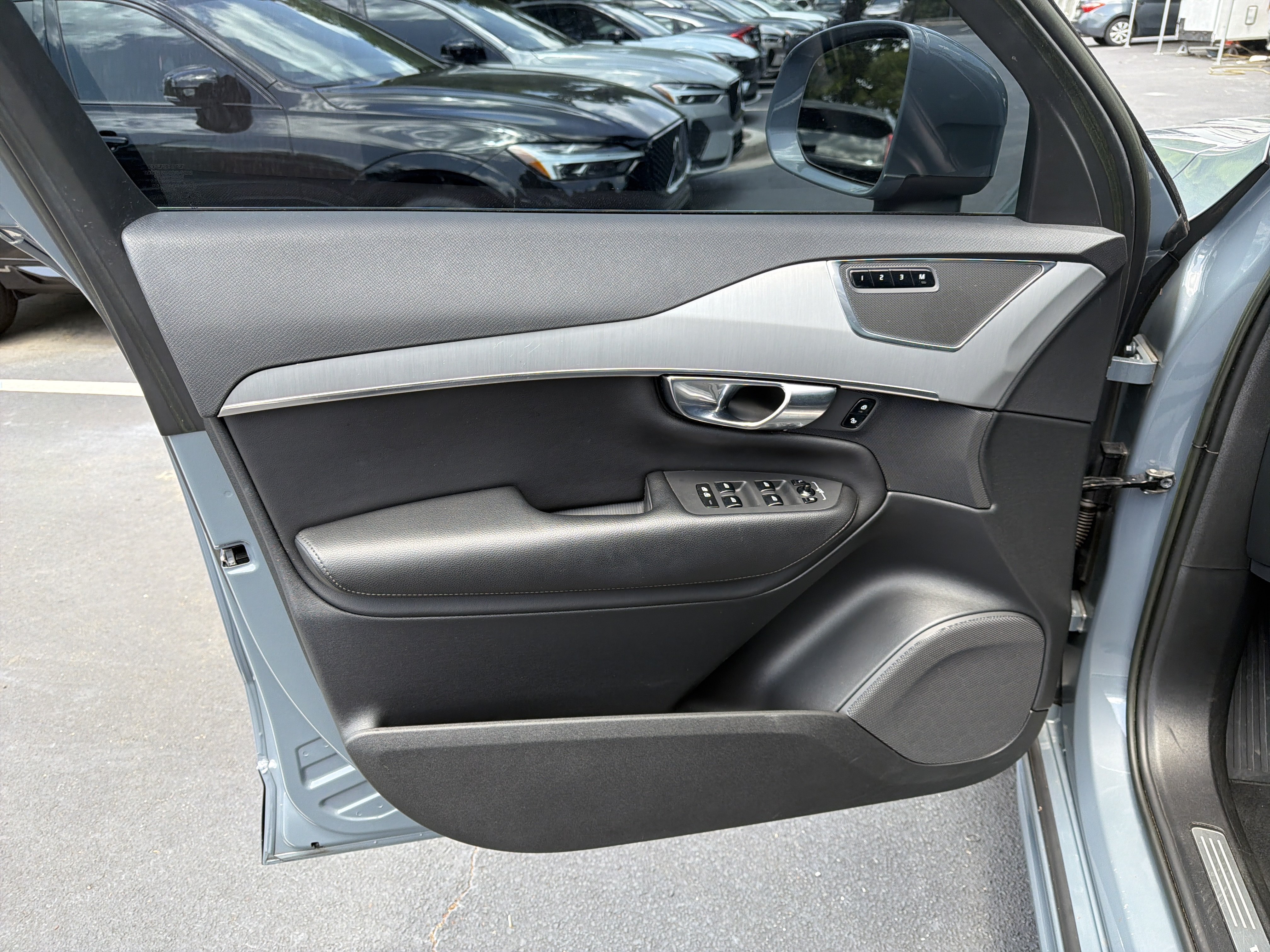 Used 2023 Volvo XC90 B5 Core AWD/4WD image 14