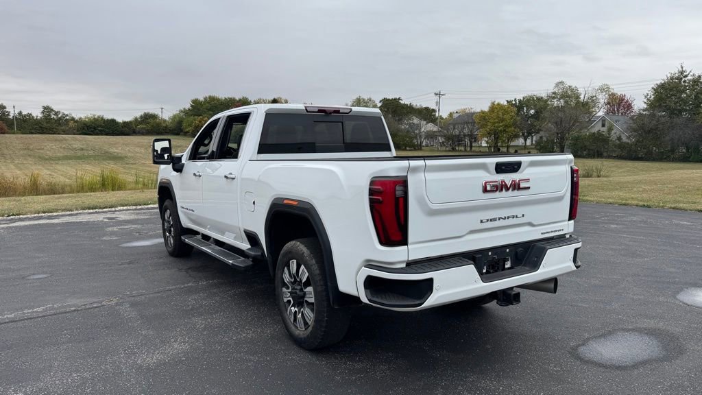 Used 2024 GMC Sierra 2500 Denali w/ Technology Package AWD/4WD image 5