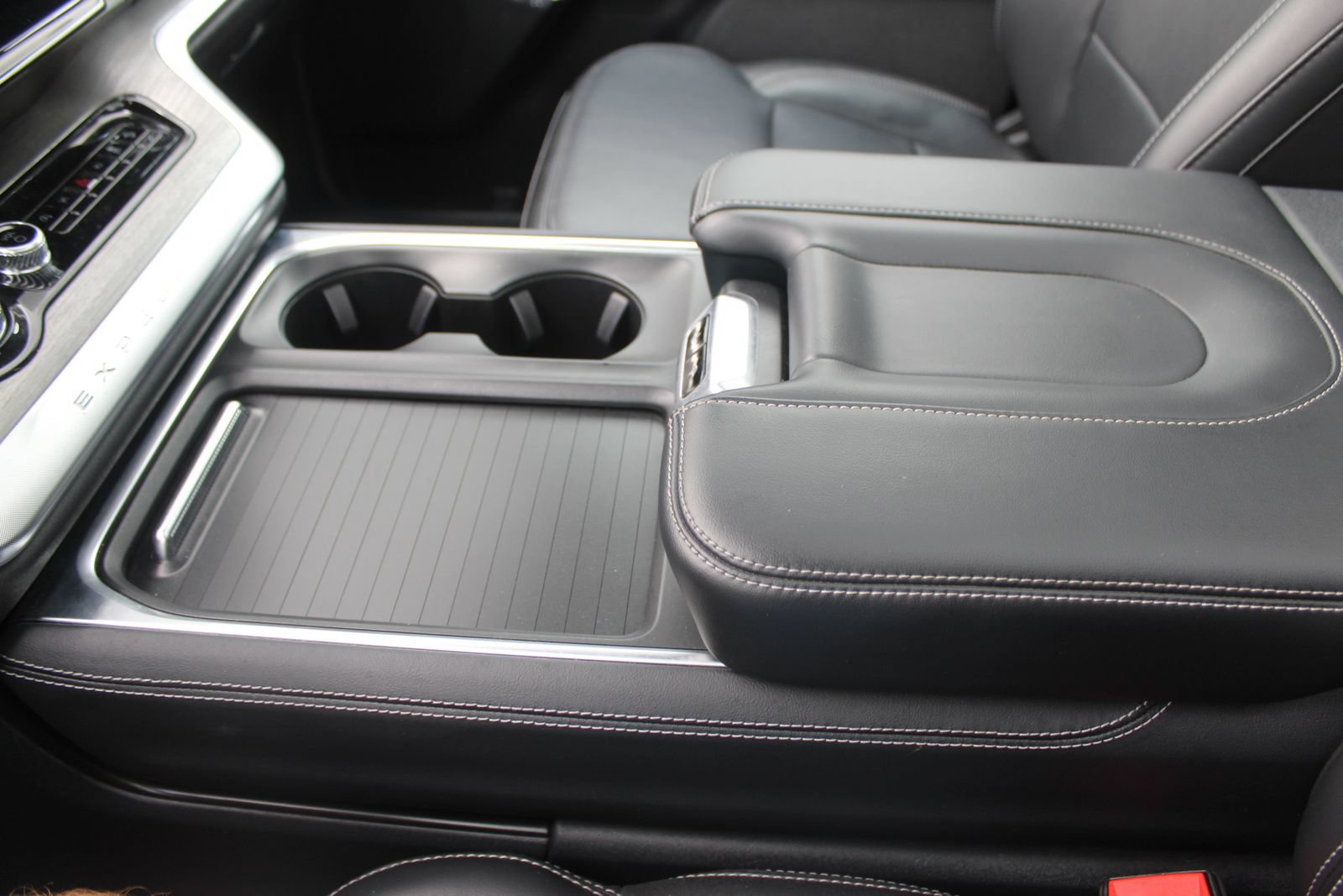Used 2025 Ford Expedition Max Platinum AWD/4WD image 36