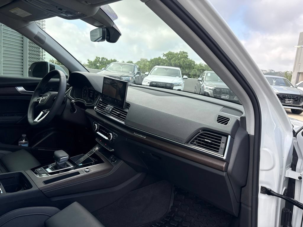 Certified 2024 Audi Q5 2.0T Prestige AWD/4WD image 18
