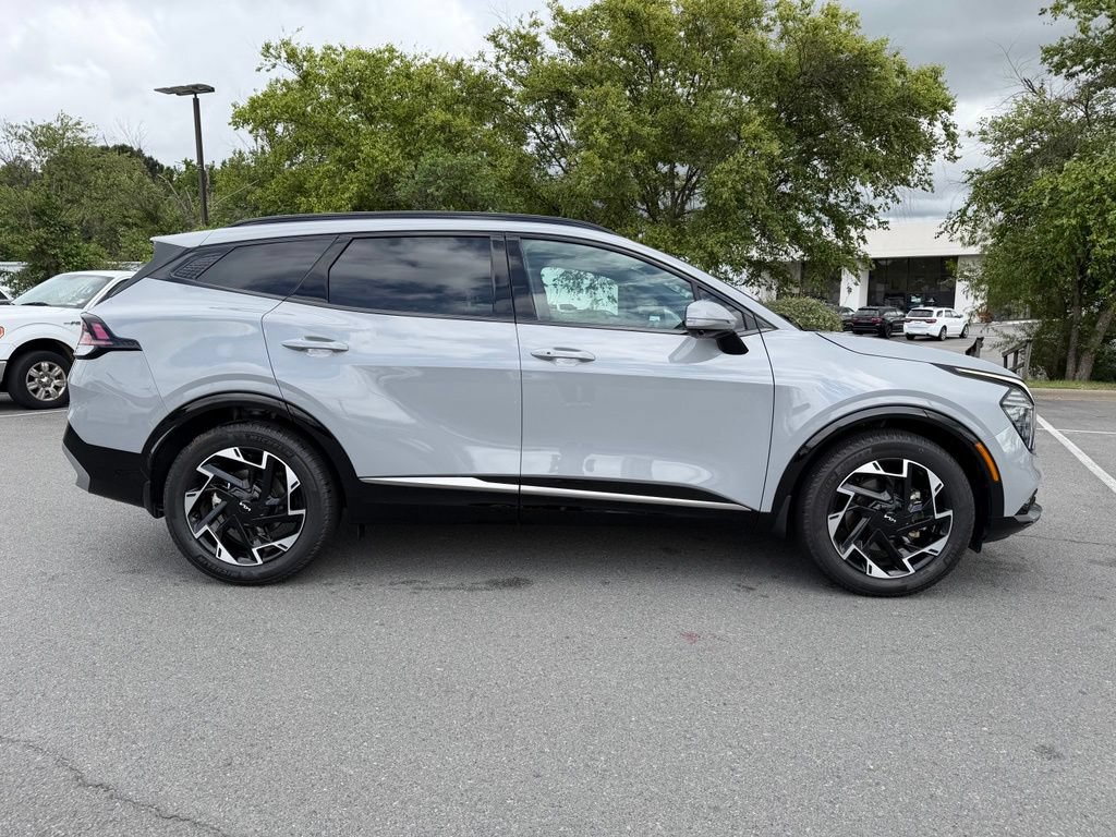Certified 2024 Kia Sportage SX FWD image 8
