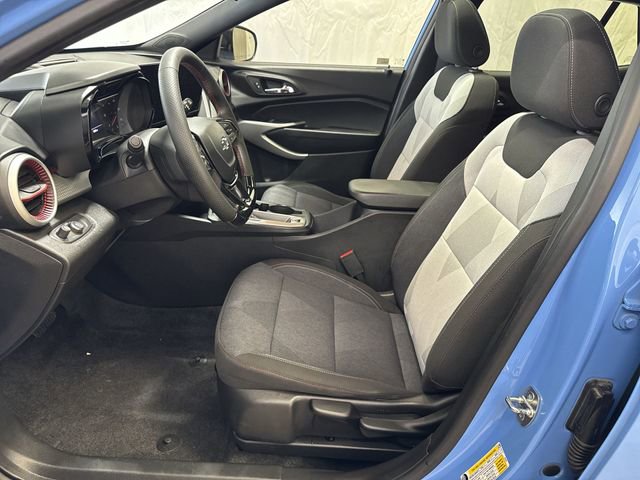 Used 2024 Chevrolet Trax RS w/ Sunroof Package image 10