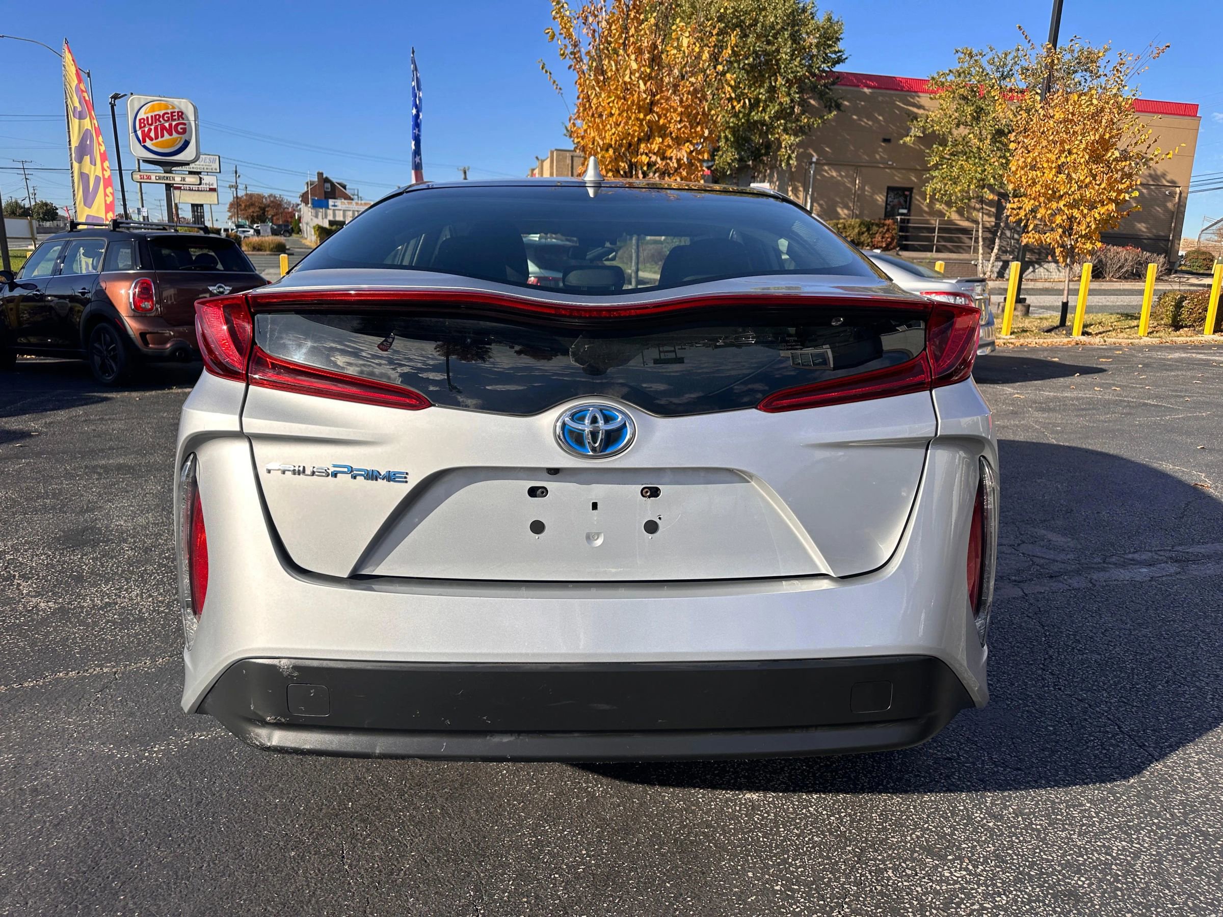 Used 2020 Toyota Prius Prime LE image 6