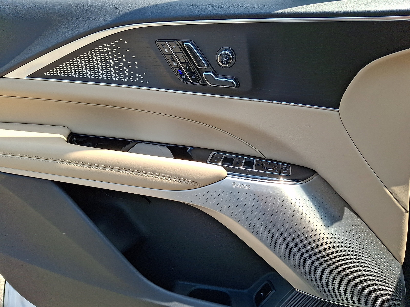 Used 2024 Cadillac Lyriq Sport w/ Nappa Leather Package RWD image 20