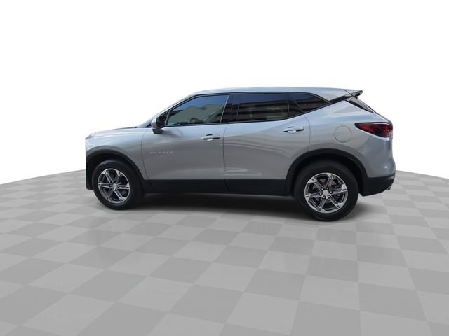 Used 2023 Chevrolet Blazer LT w/ Driver Confidence Package FWD image 6