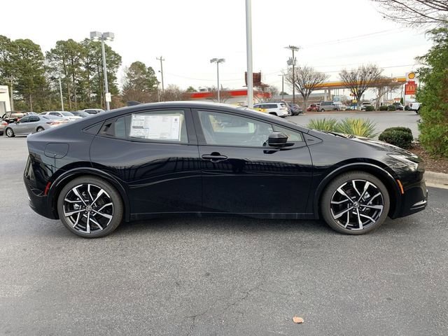 New 2025 Toyota Prius Plug-In Hybrid FWD image 9