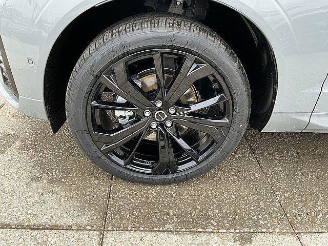 New 2026 Volvo XC60 B5 Ultra w/ Climate Package AWD/4WD image 12
