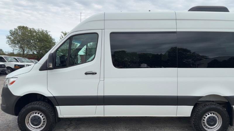 Used 2019 Freightliner Sprinter 2500 AWD/4WD image 18
