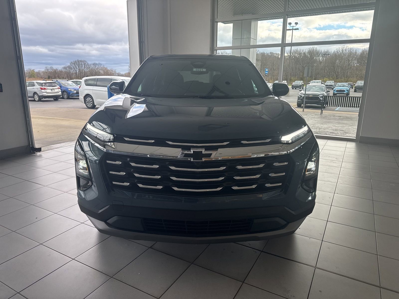 New 2026 Chevrolet Equinox LT image 2