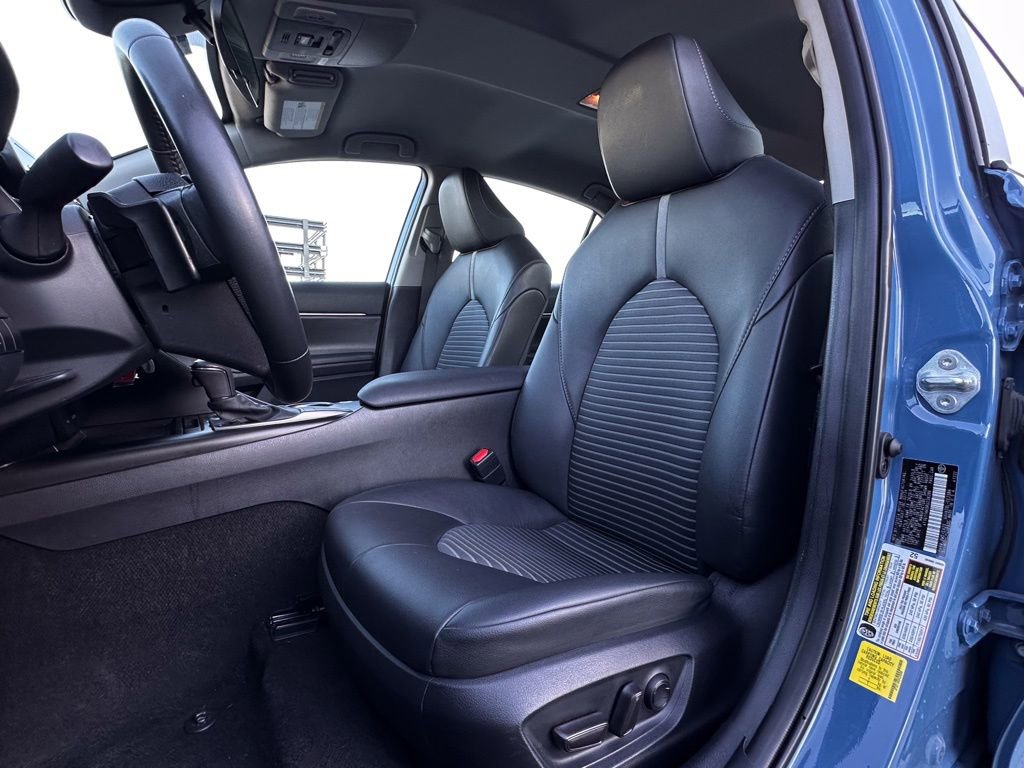 Used 2024 Toyota Camry SE image 5