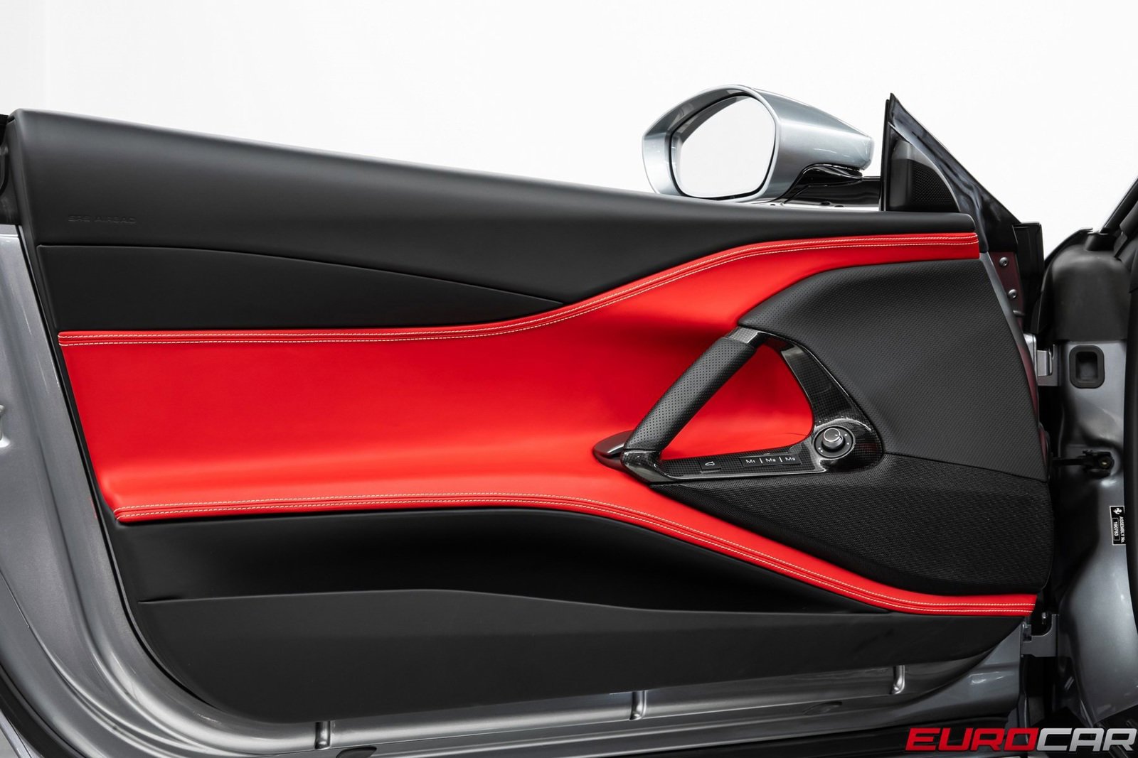 Used 2022 Ferrari 812 GTS image 25