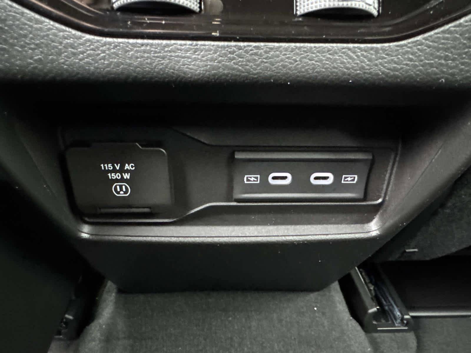 New 2026 Jeep Grand Cherokee Altitude RWD image 9