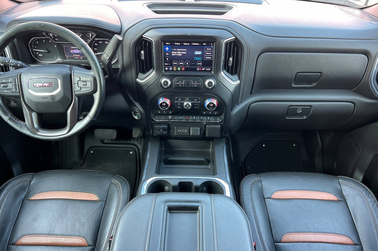 Used 2021 GMC Sierra 2500 AT4 w/ Gooseneck/5TH Wheel Package image 17