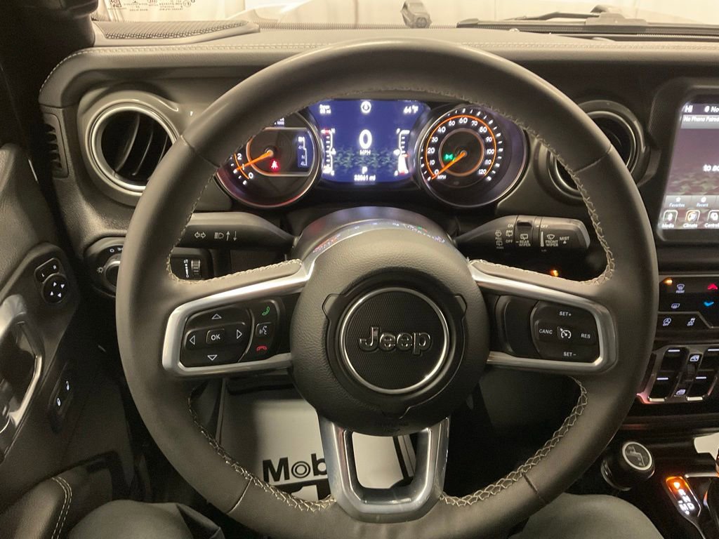 Used 2023 Jeep Wrangler Sahara image 7