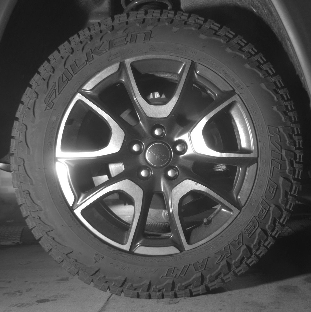 Used 2025 Jeep Compass Trailhawk image 15