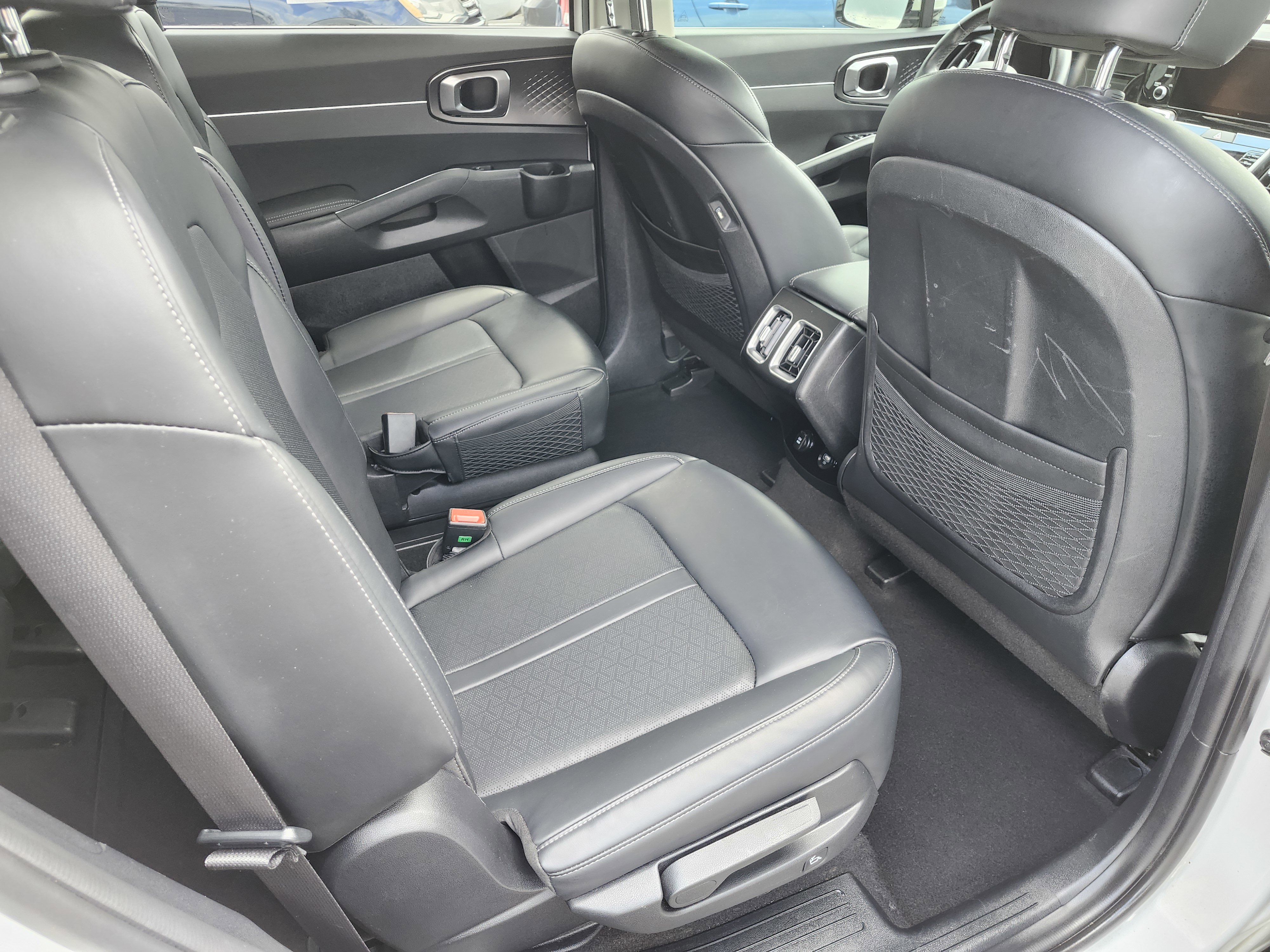 Used 2022 Kia Sorento S FWD image 22