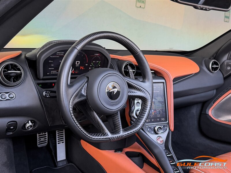 Used 2022 McLaren 720S Spider RWD image 14