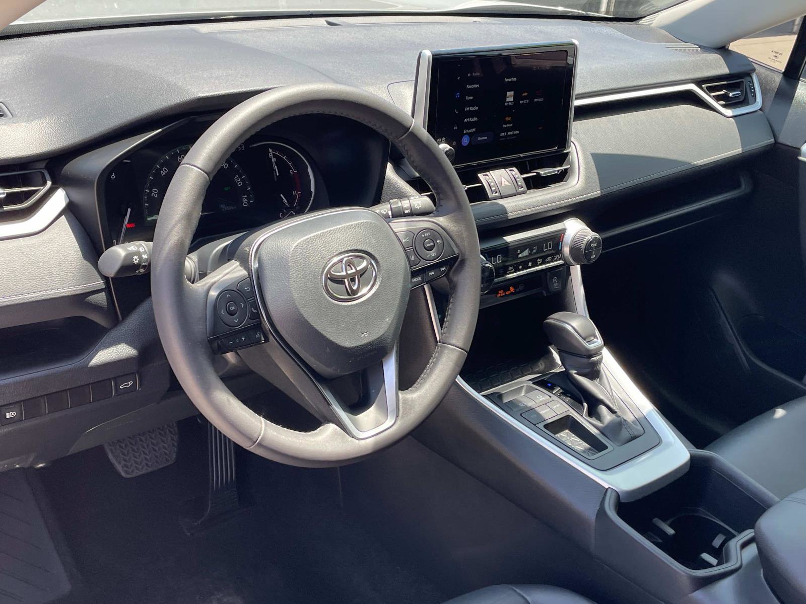 Used 2024 Toyota RAV4 XLE Premium image 3