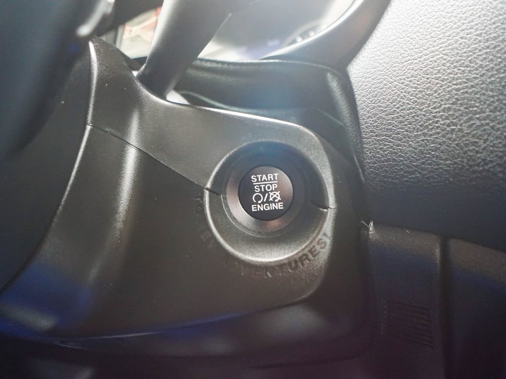 Used 2021 Jeep Renegade Limited image 22