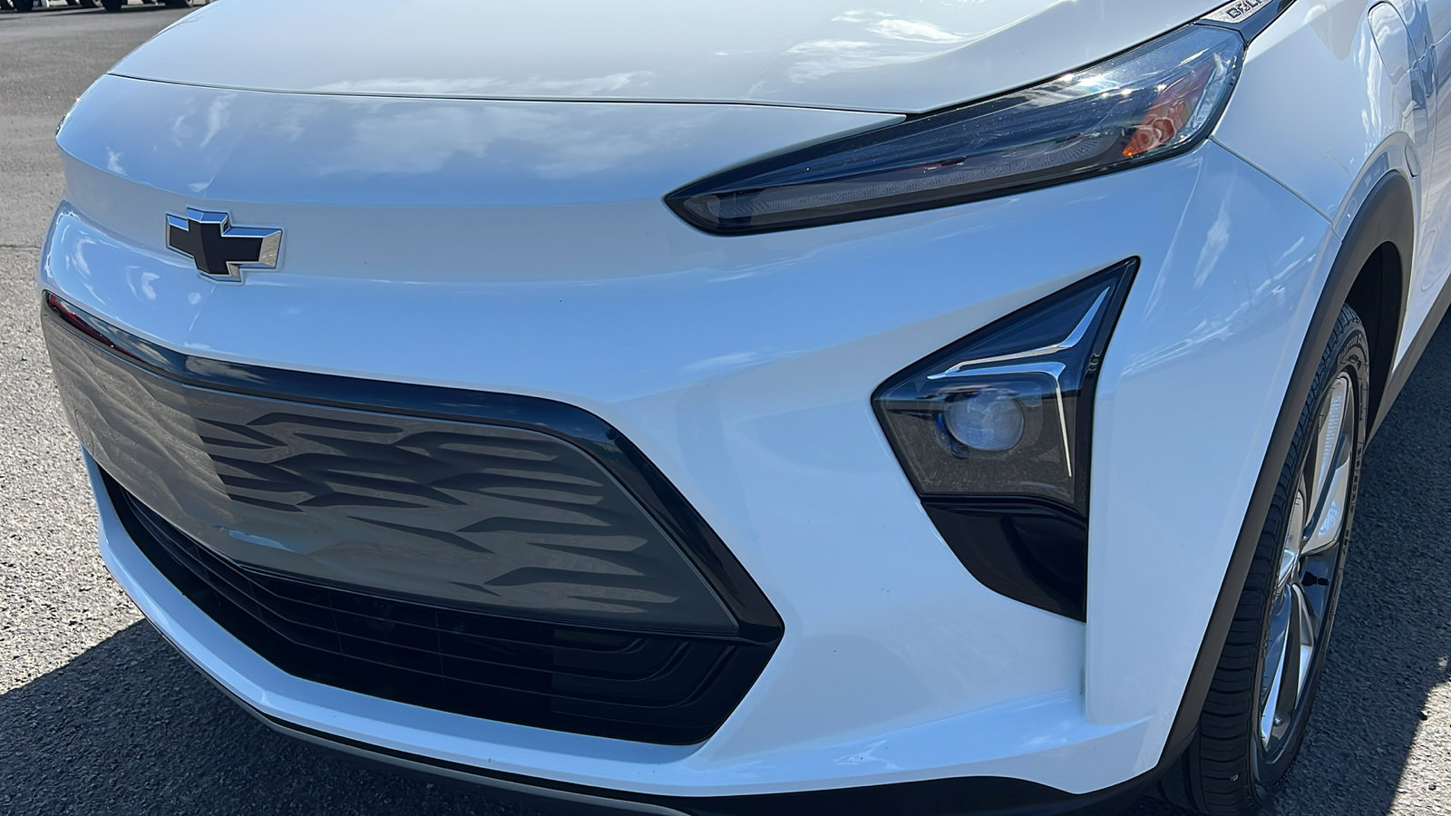 Certified 2023 Chevrolet Bolt EUV LT w/ Convenience Package image 9