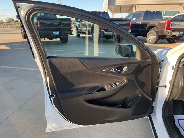 Used 2024 Chevrolet Malibu LT image 10