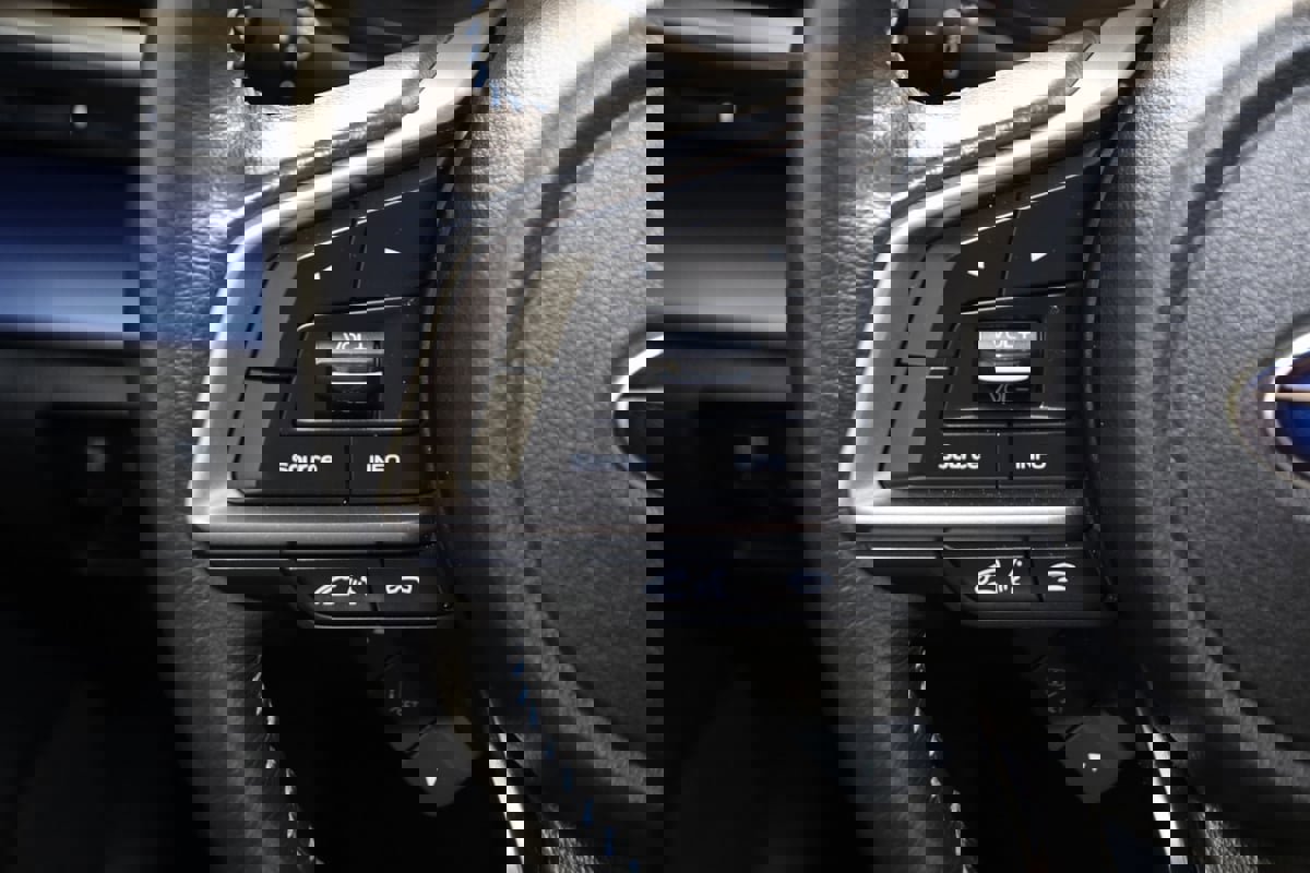 Used 2023 Subaru Crosstrek Hybrid image 34