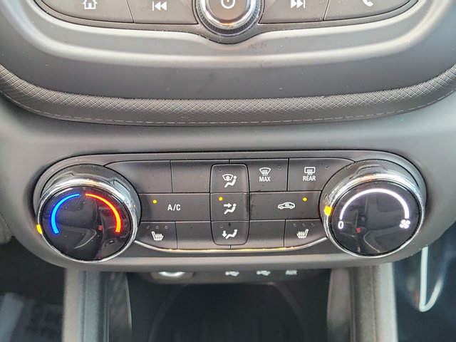 Used 2021 Chevrolet TrailBlazer LT FWD image 17