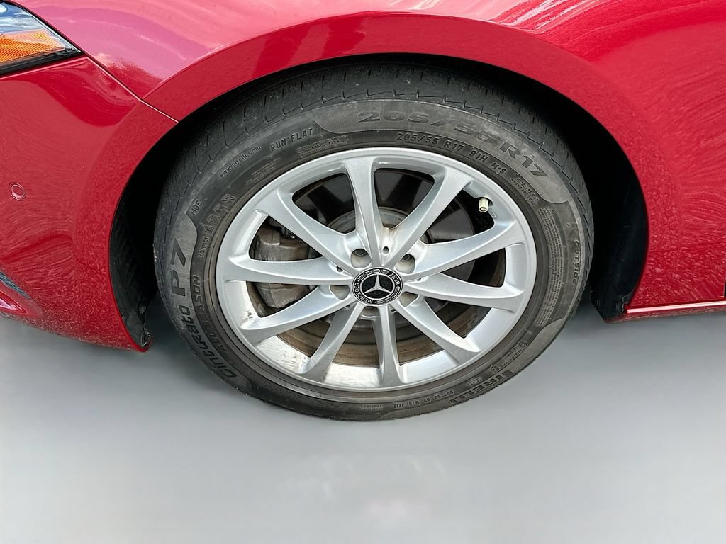 Certified 2022 Mercedes-Benz A 220 4MATIC image 30