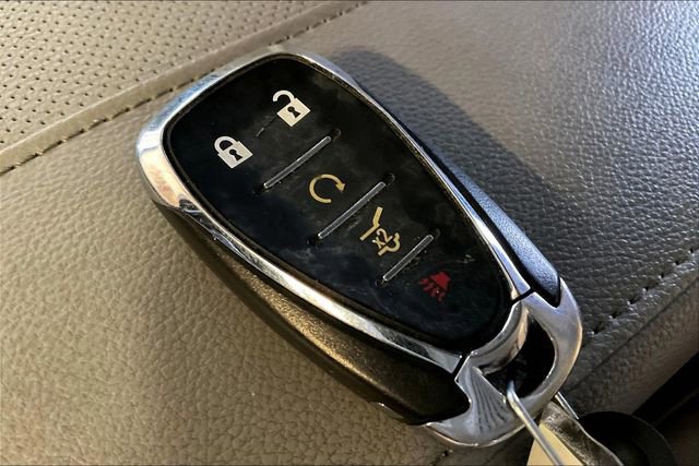 Used 2020 Chevrolet Traverse Premier w/ LPO, Floor Liner Package image 10