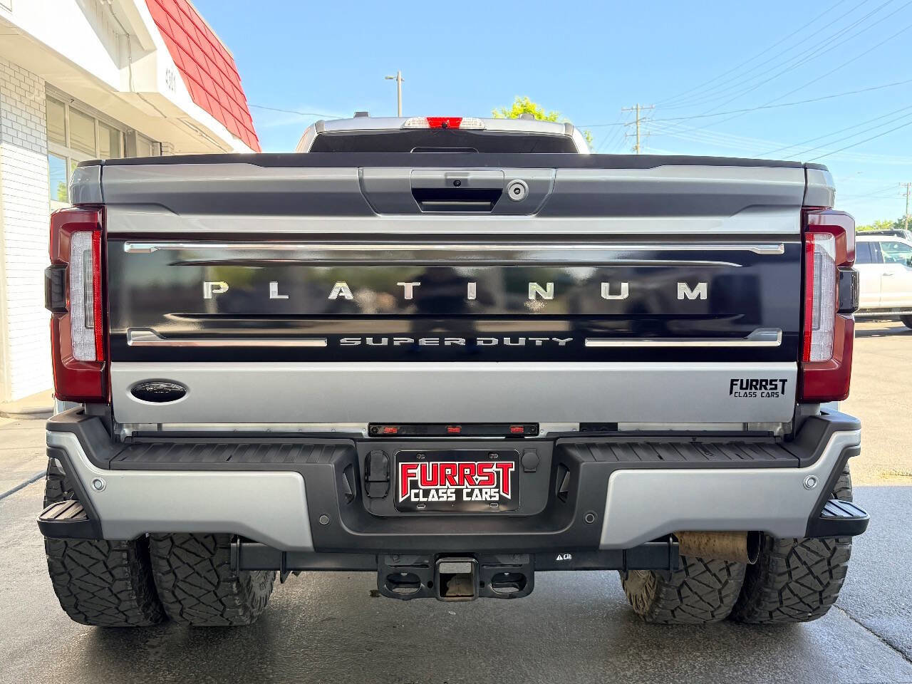 Used 2024 Ford F450 Platinum w/ FX4 Off-Road Package image 4