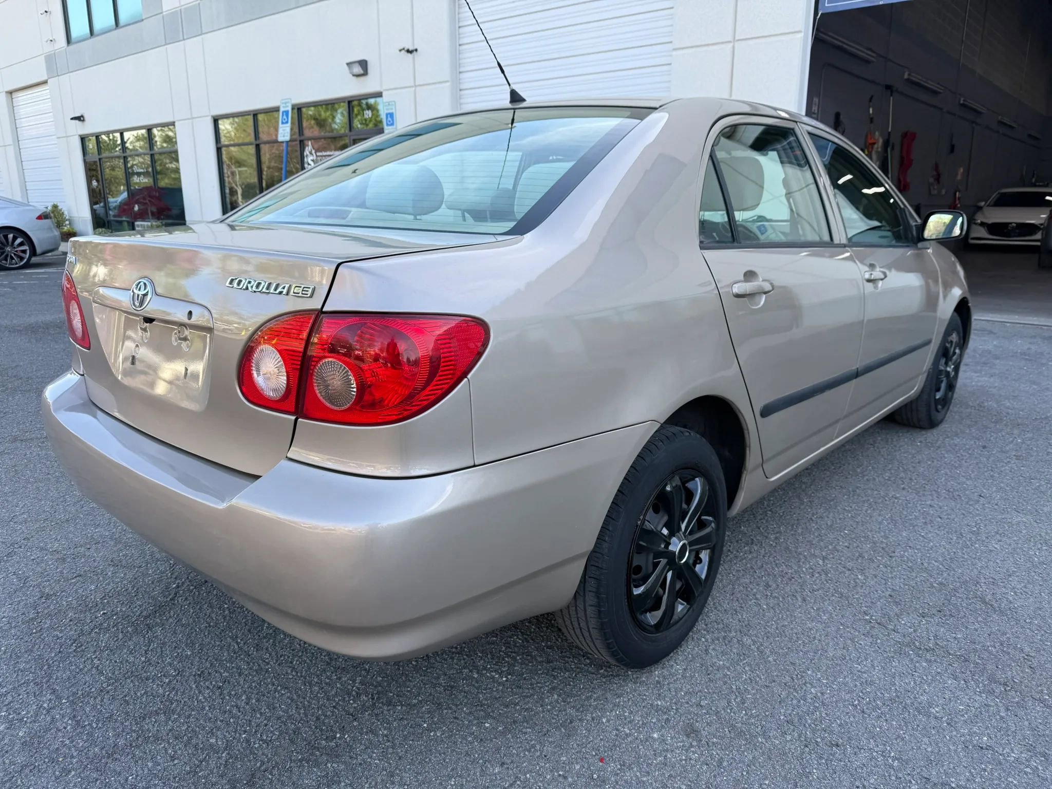 Used 2008 Toyota Corolla CE FWD image 11