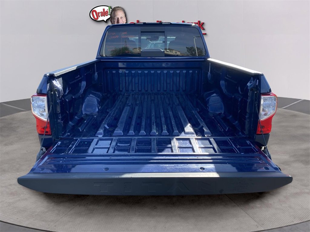 Used 2024 Nissan Titan SV image 18