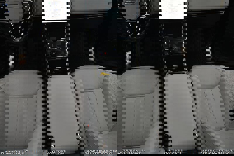 Used 2024 Land Rover Range Rover Sport SE image 19