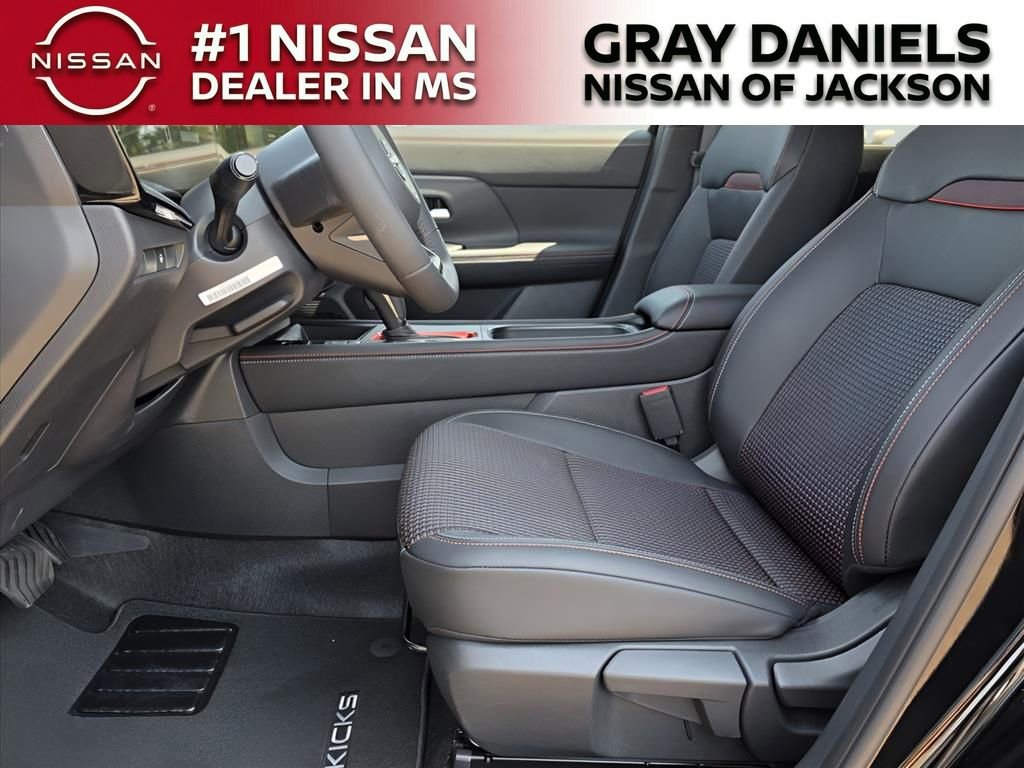 New 2025 Nissan Kicks SR image 12