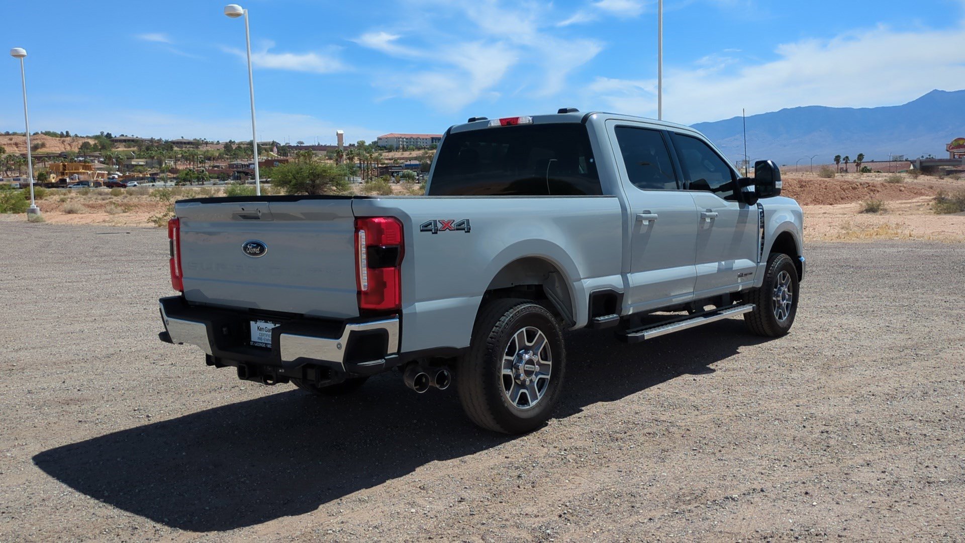 Used 2025 Ford F250 Lariat AWD/4WD image 6