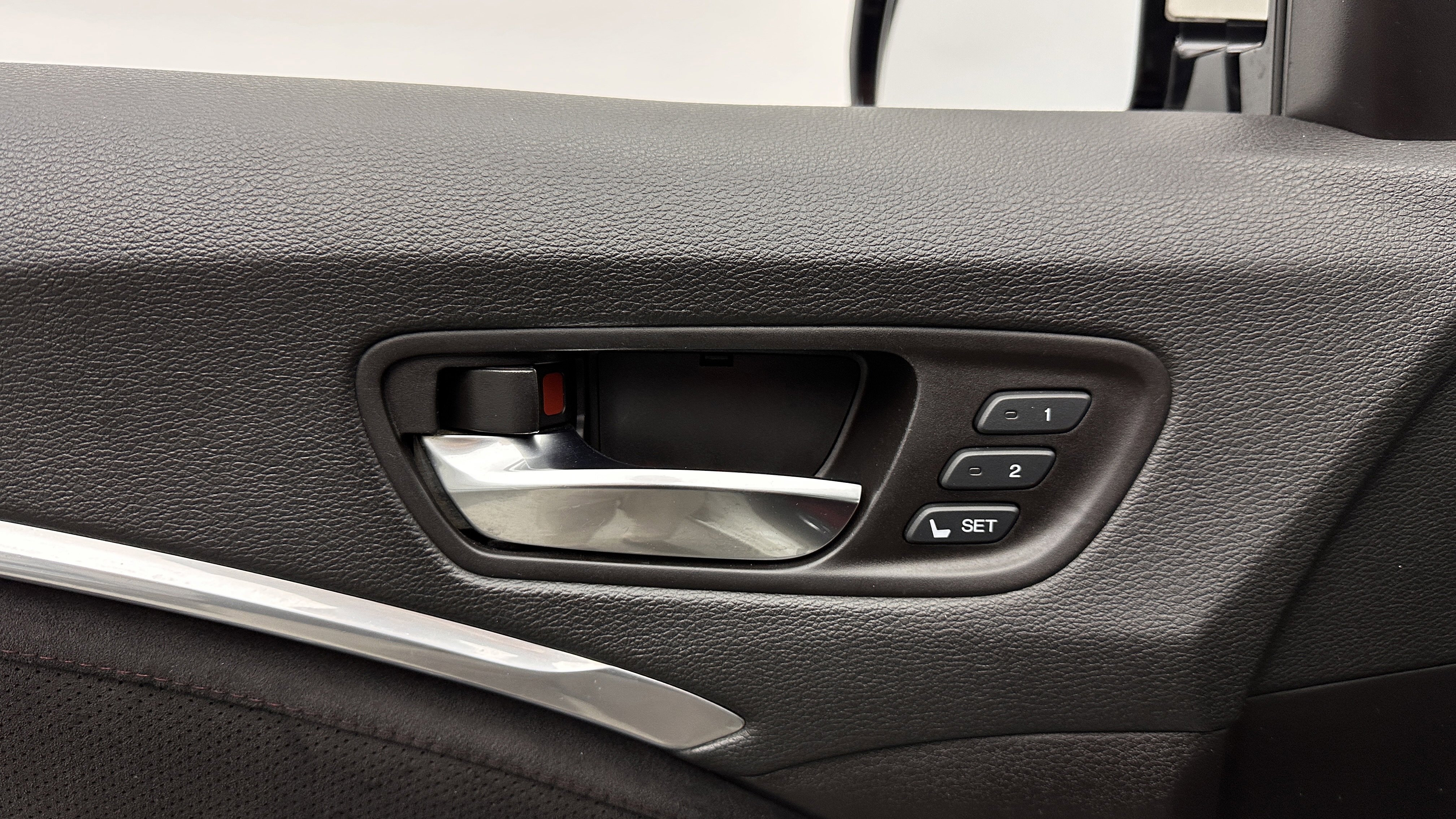 Used 2019 Acura MDX A-Spec image 13