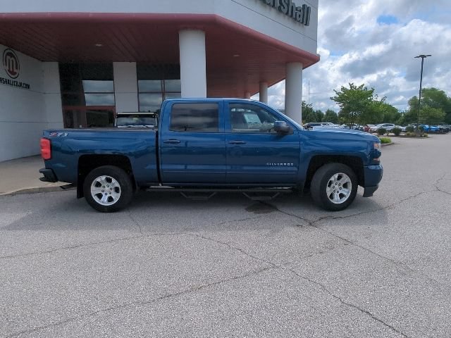 Used 2018 Chevrolet Silverado 1500 LT w/ All Star Edition AWD/4WD image 34