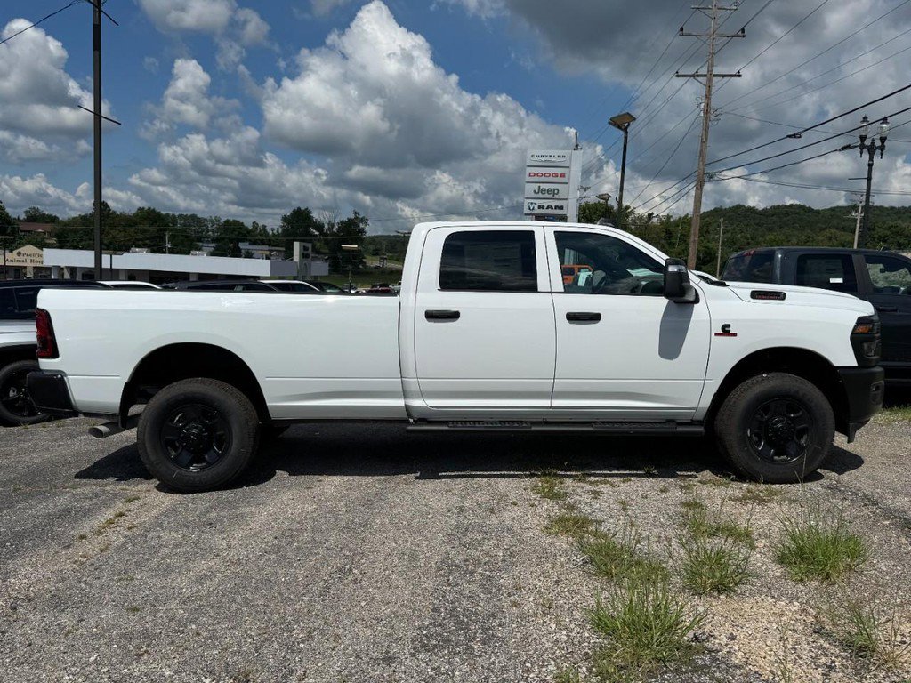 New 2025 RAM 3500 Tradesman image 2