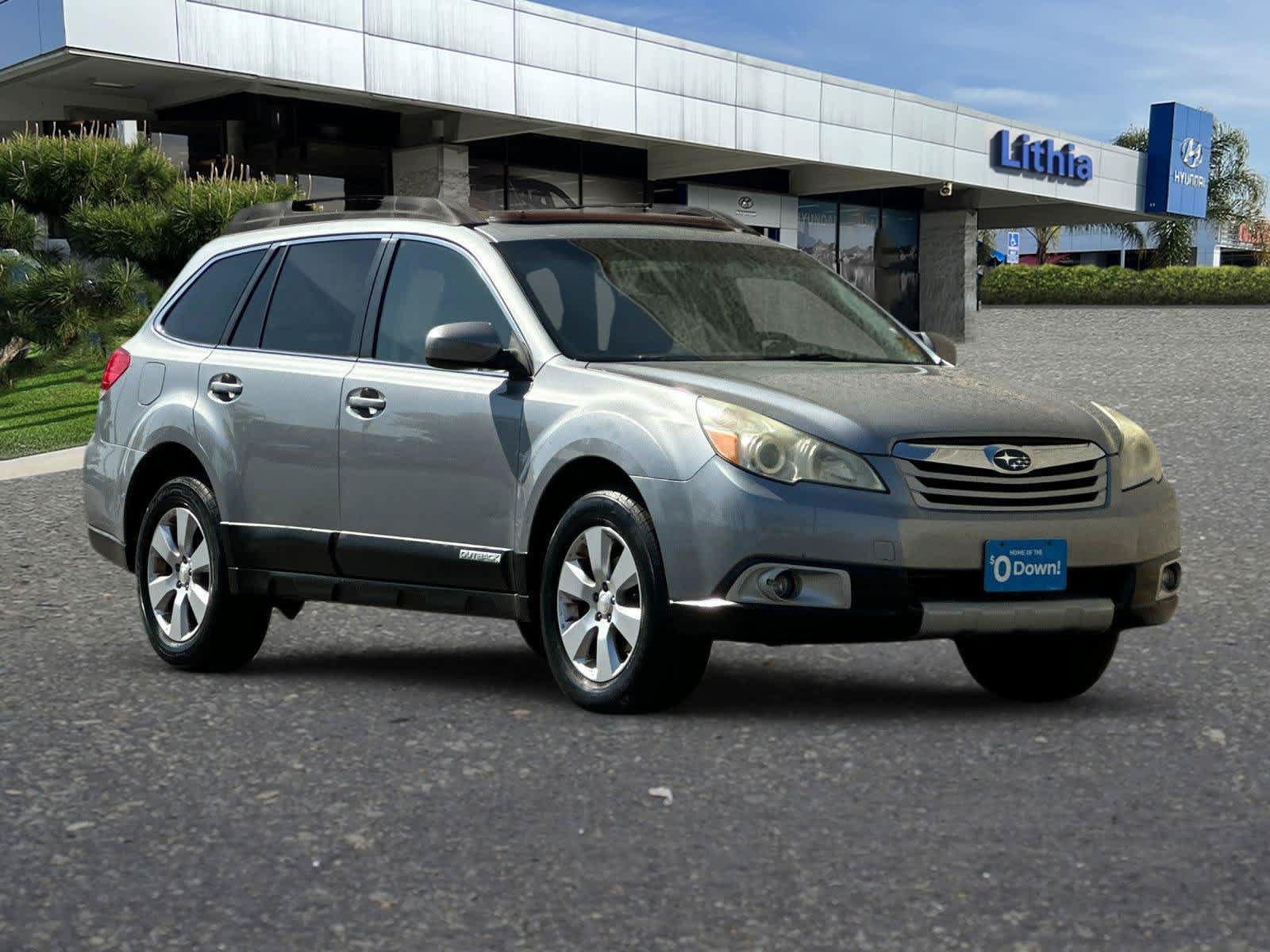 Used 2011 Subaru Outback 2.5i Limited w/ PWR Moonroof Pkg AWD/4WD image 10