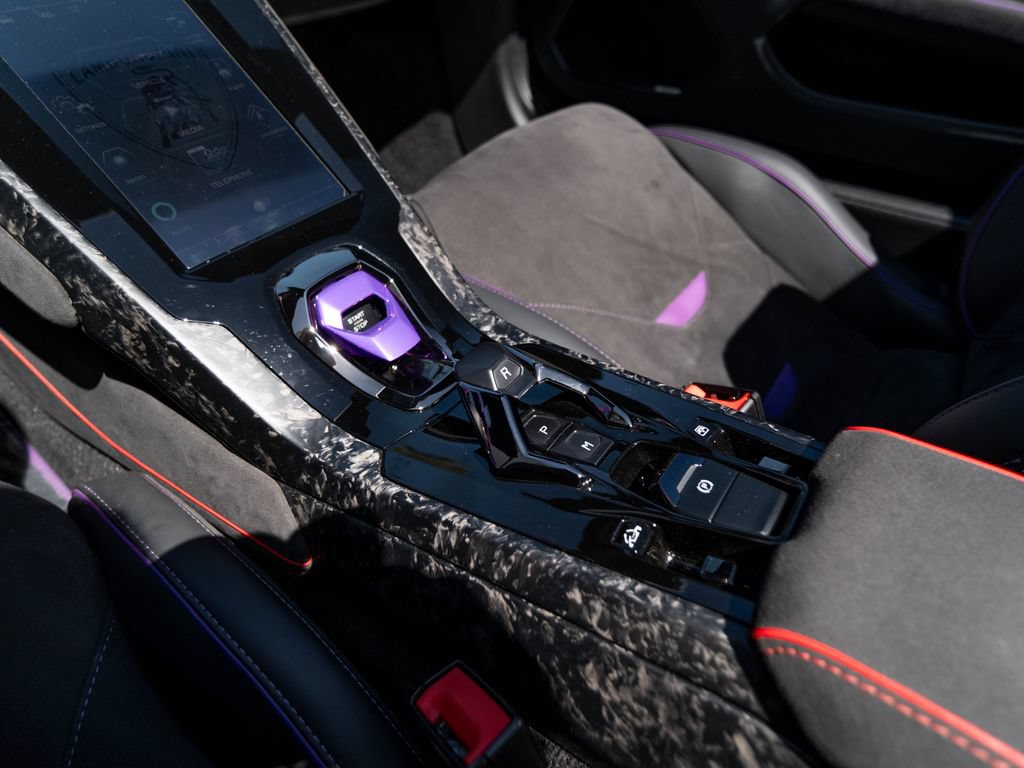 Used 2024 Lamborghini Huracan EVO AWD/4WD image 15