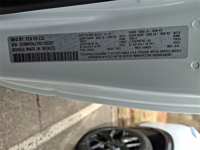 Used 2024 RAM 2500 Tradesman w/ Chrome Appearance Group image 26