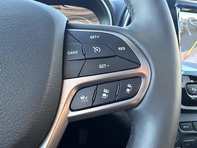 Used 2021 Jeep Cherokee Limited w/ Mopar Interior Package image 18